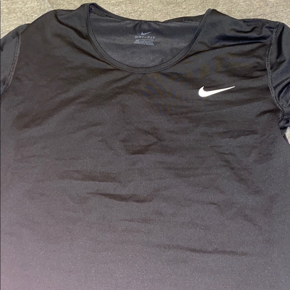 nike t shirt